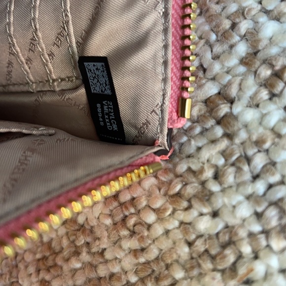 MK Jet Set Travel XL Zip Clutch Wristlet Grapefrui - Picture 6 of 15